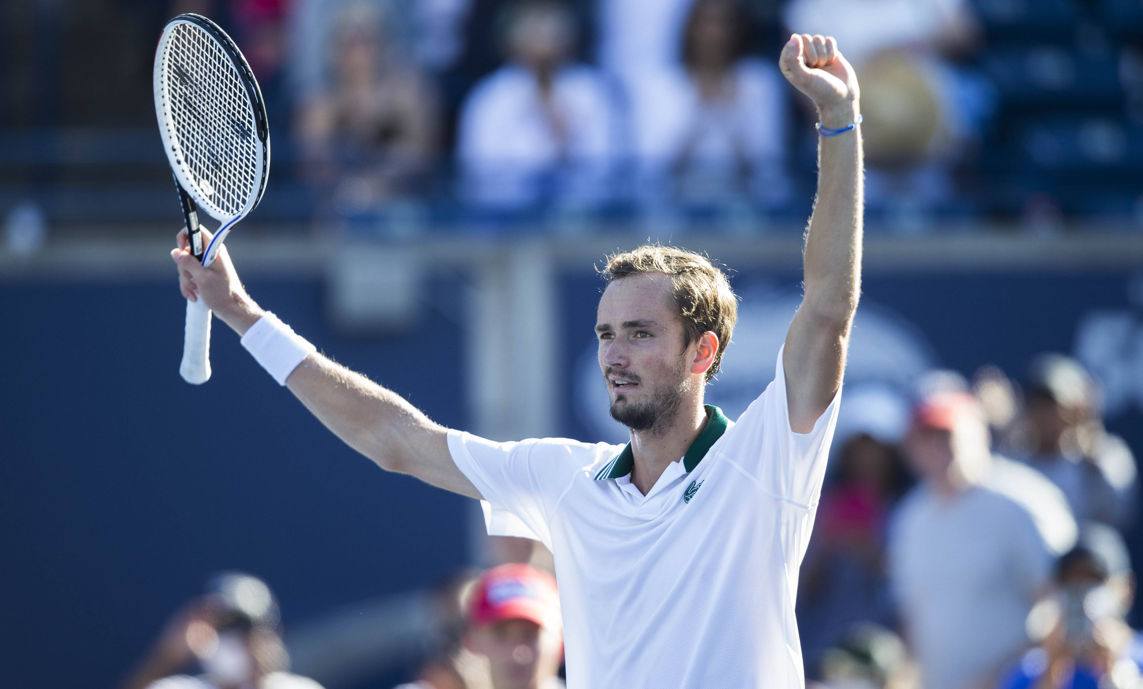 美国网球队轻取意大利网球队,梅德韦杰夫爆发神勇的简单介绍 美国网球队轻取意大利网球队,梅德韦杰夫爆发神勇的简单介绍